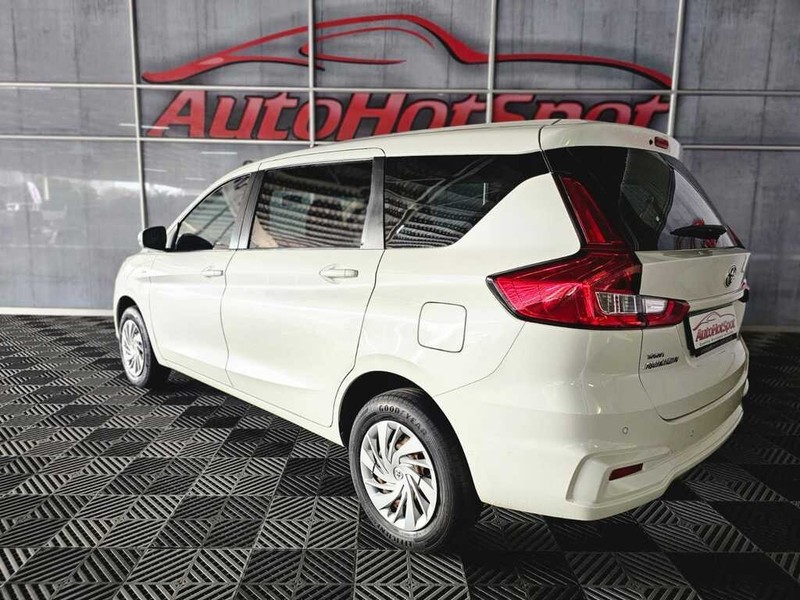 Toyota Corolla Rumion - Auto Hot Spot - Image 4