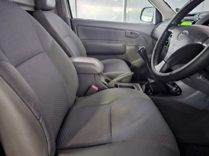 Toyota Hilux - Auto Hot Spot - Image 6