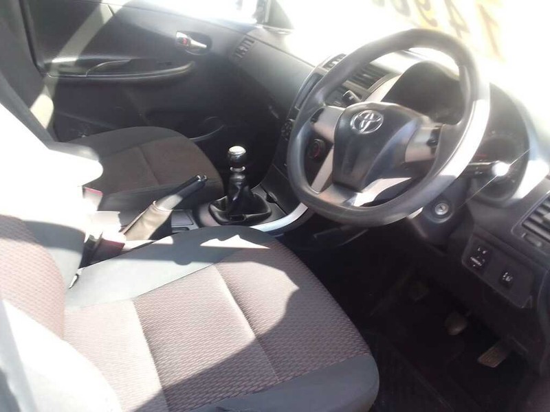 Toyota Corolla Quest - Janjira Cars Sales - Image 4