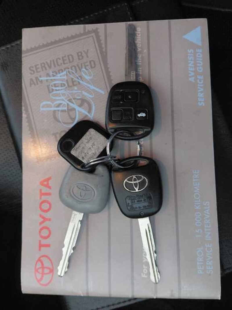 Toyota Avensis - Stiaan Autos (Pty) Ltd - Image 15