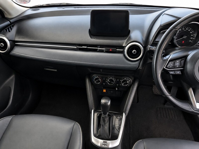 Mazda 2 - CARS@NOOK - Image 11