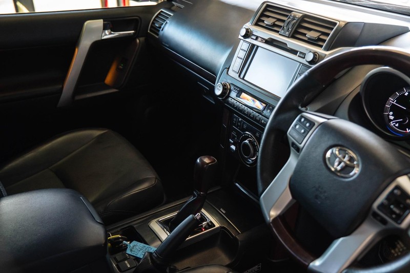 Toyota Land Cruiser Prado - Bruma Nissan - Image 19