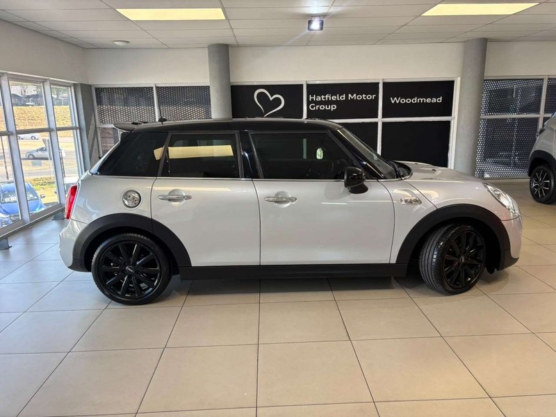 Mini Hatch - Mazda Woodmead - Image 6
