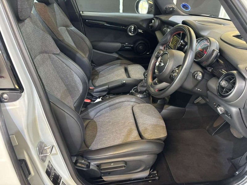 Mini Hatch - Mazda Woodmead - Image 13