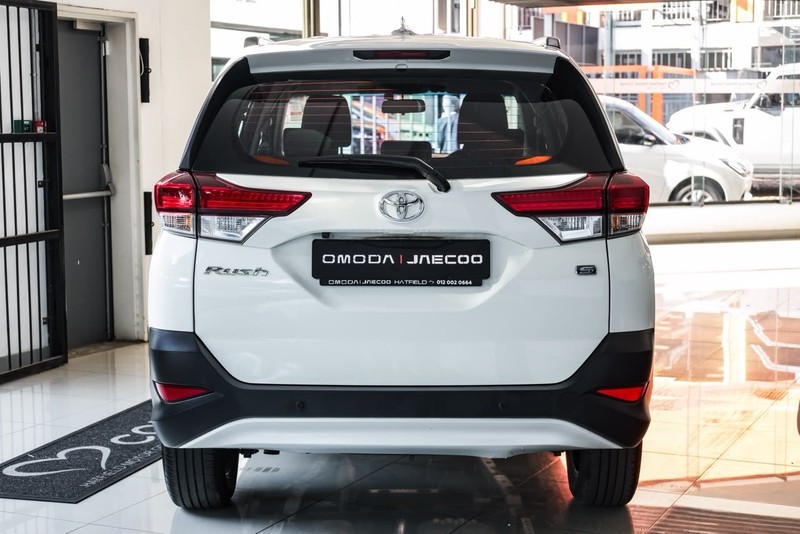Toyota Rush - OMODA JAECOO Hatfield - Image 2