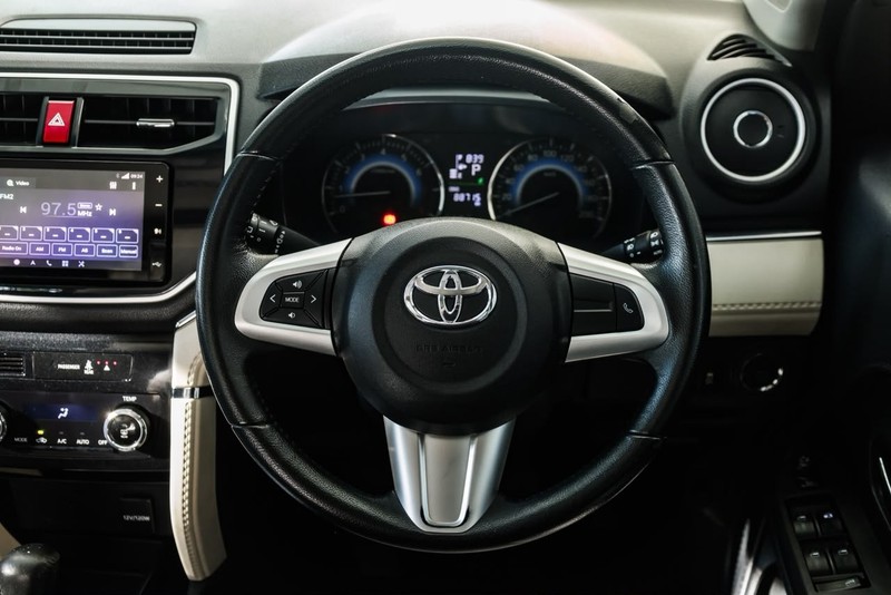 Toyota Rush - OMODA JAECOO Hatfield - Image 15