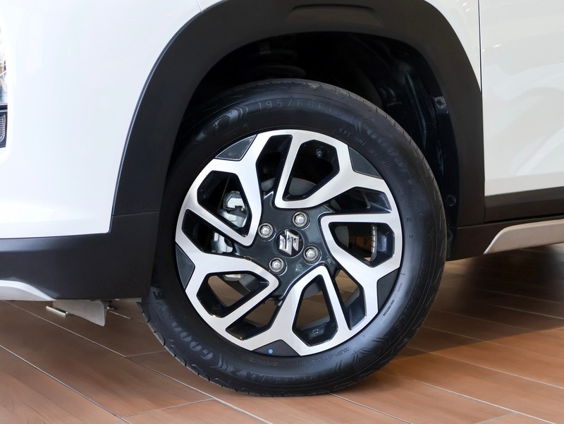 Suzuki Fronx - Hatfield VW Melrose Arch - Image 5