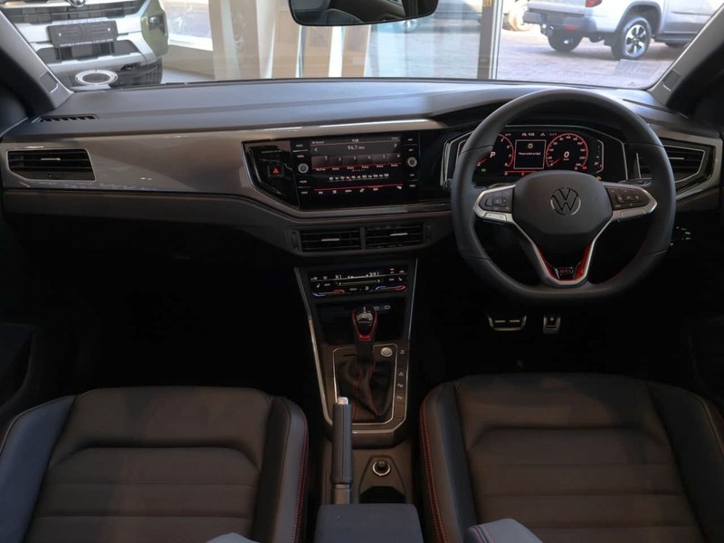 Volkswagen Polo - Hatfield VW Rivonia - Image 5