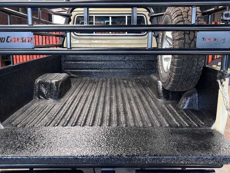 Toyota Land Cruiser - We Buy Bakkies - Image 13
