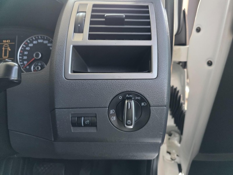 Volkswagen Transporter - Park Ford - Image 13