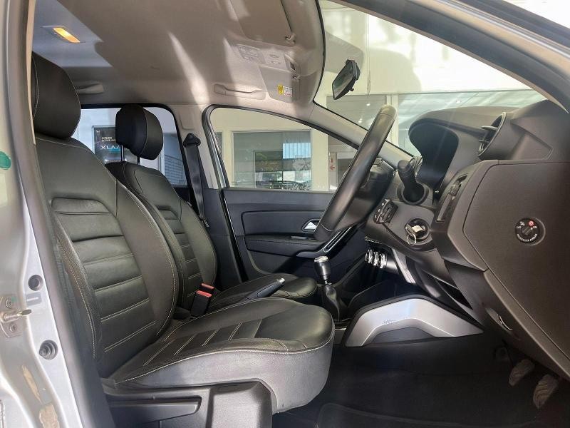 Renault Duster - Group1 Auto Stellenbosch - Image 6
