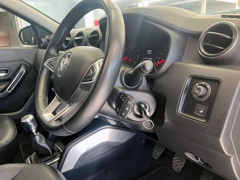 Renault Duster - Group1 Auto Stellenbosch - Image 10