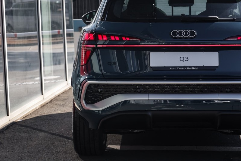Audi Q3 - Audi Centre Hatfield - Image 8