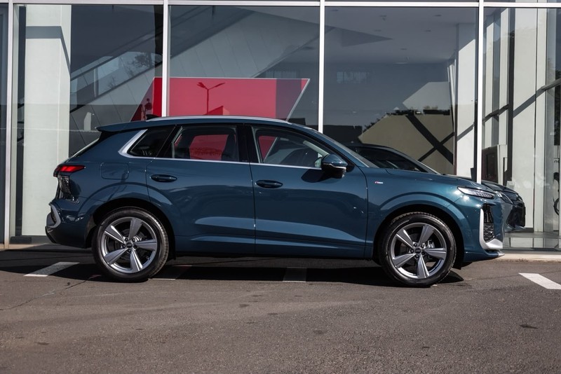 Audi Q3 - Audi Centre Hatfield - Image 5