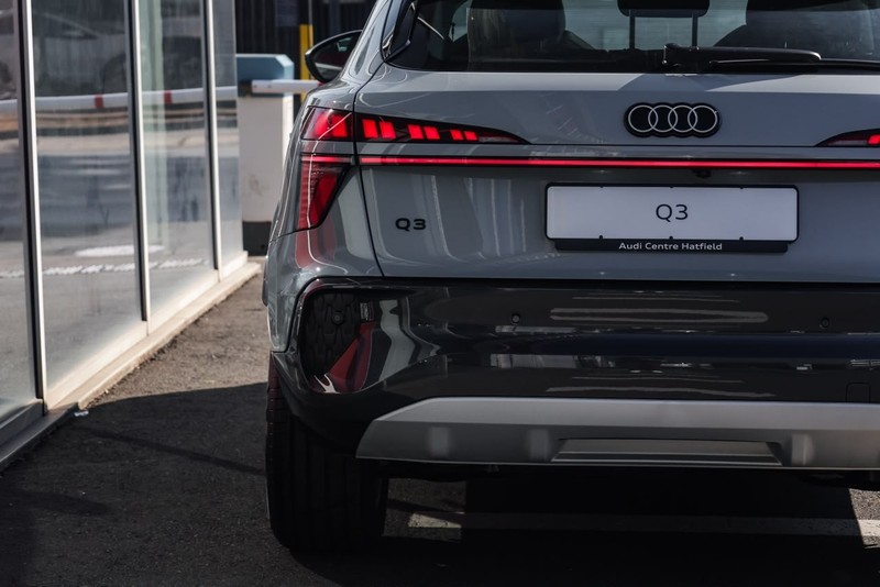 Audi Q3 - Audi Centre Hatfield - Image 10