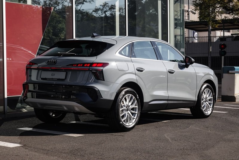 Audi Q3 - Audi Centre Hatfield - Image 7