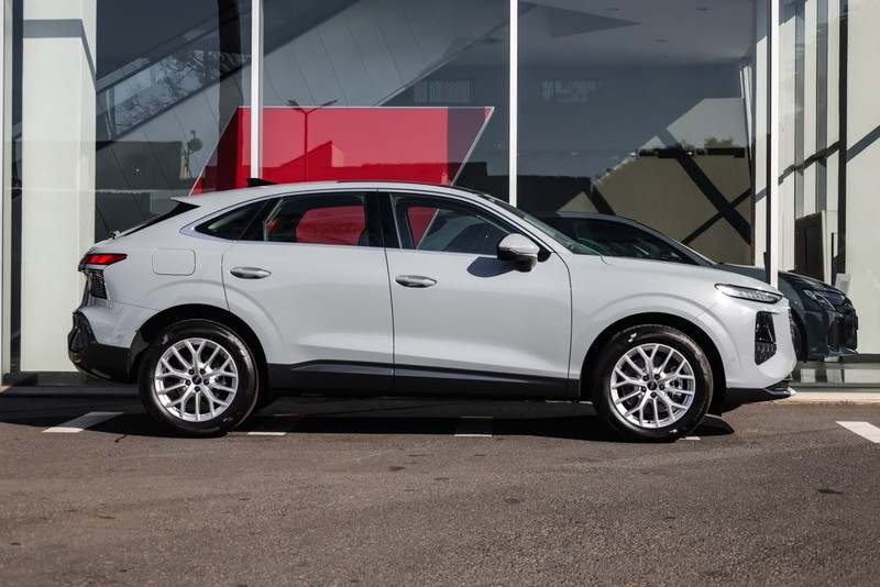 Audi Q3 - Audi Centre Hatfield - Image 5