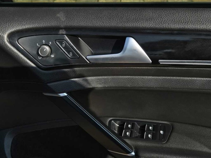 Volkswagen Golf - Evolution Cars - Image 17