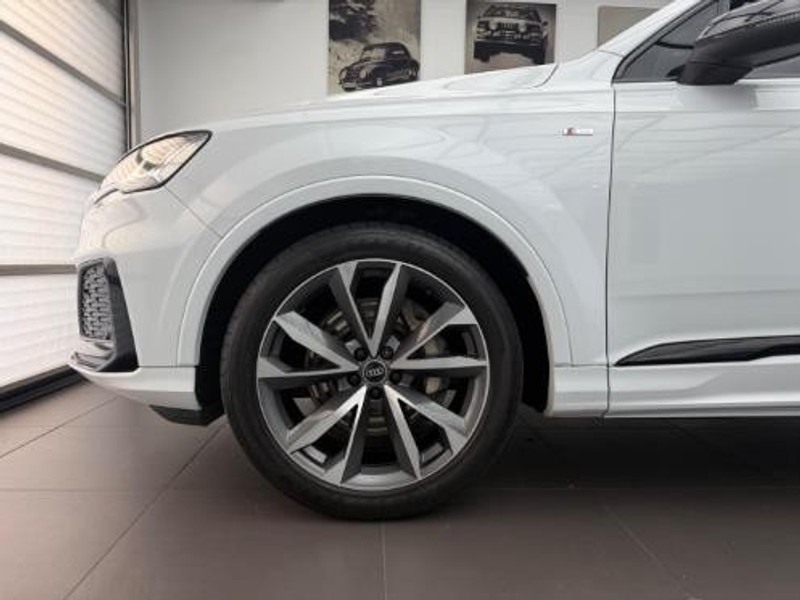 Audi Q7 - Audi Centre Rivonia - Image 3