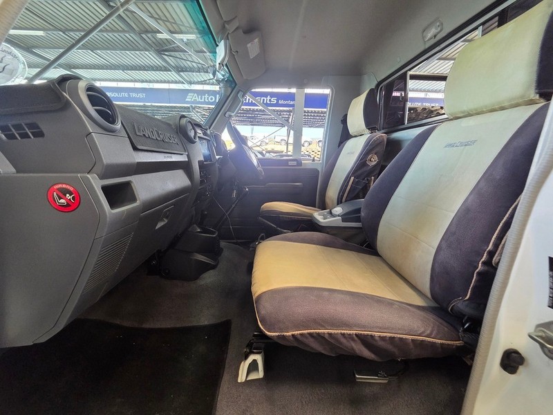 Toyota Land Cruiser - Auto Investments Montana - Image 8