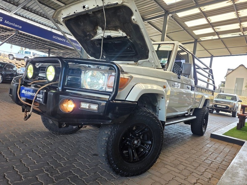 Toyota Land Cruiser - Auto Investments Montana - Image 17