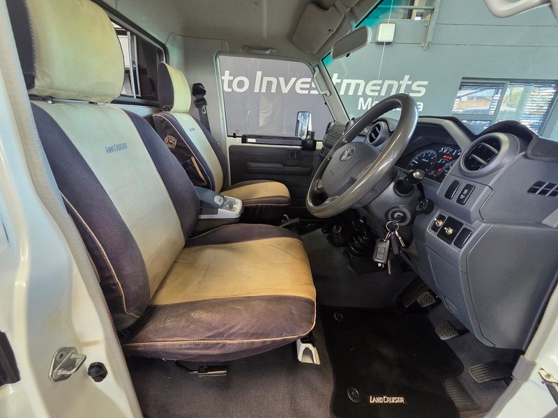 Toyota Land Cruiser - Auto Investments Montana - Image 9