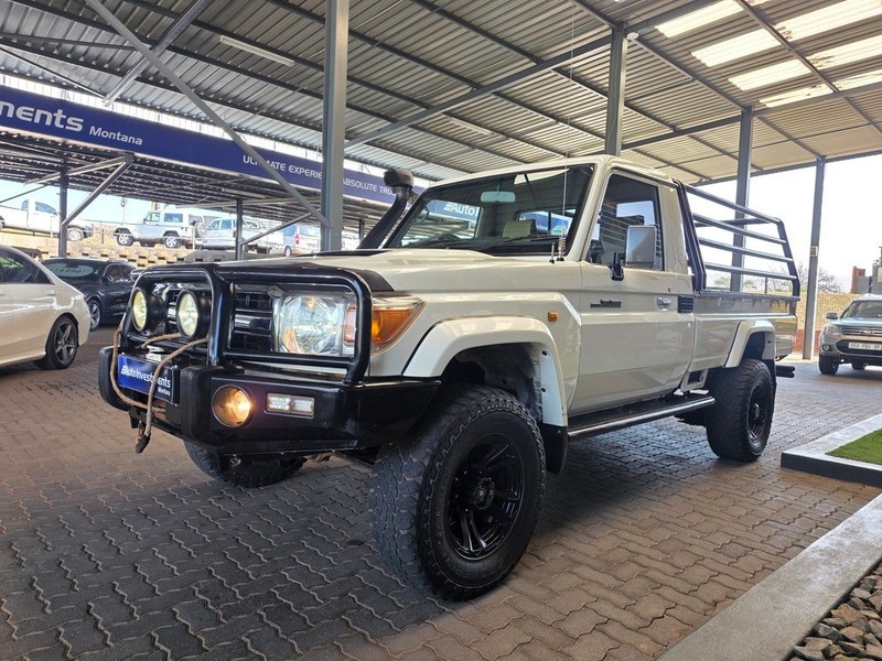 Toyota Land Cruiser - Auto Investments Montana - Image 3