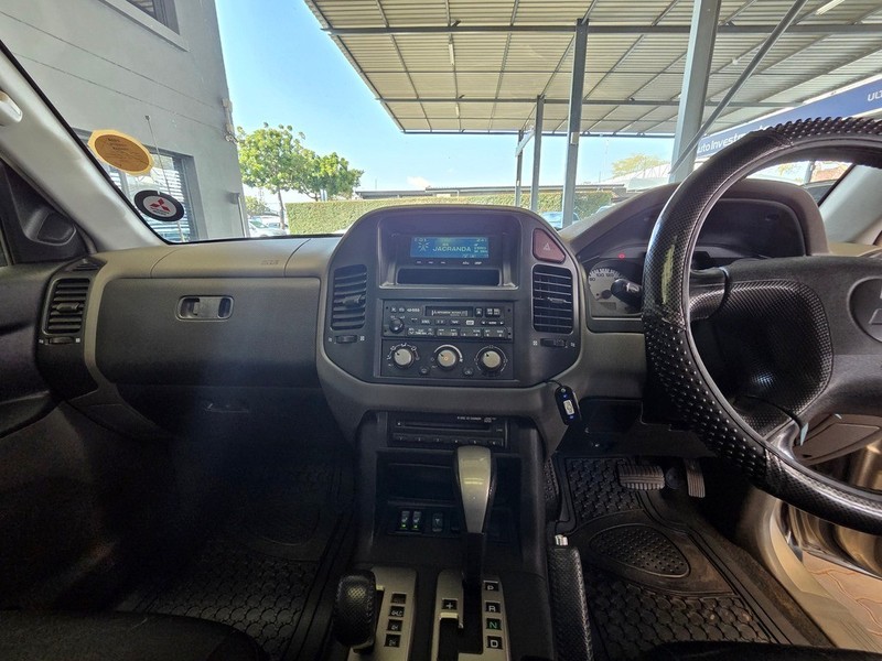 Mitsubishi Pajero - Auto Investments Montana - Image 13