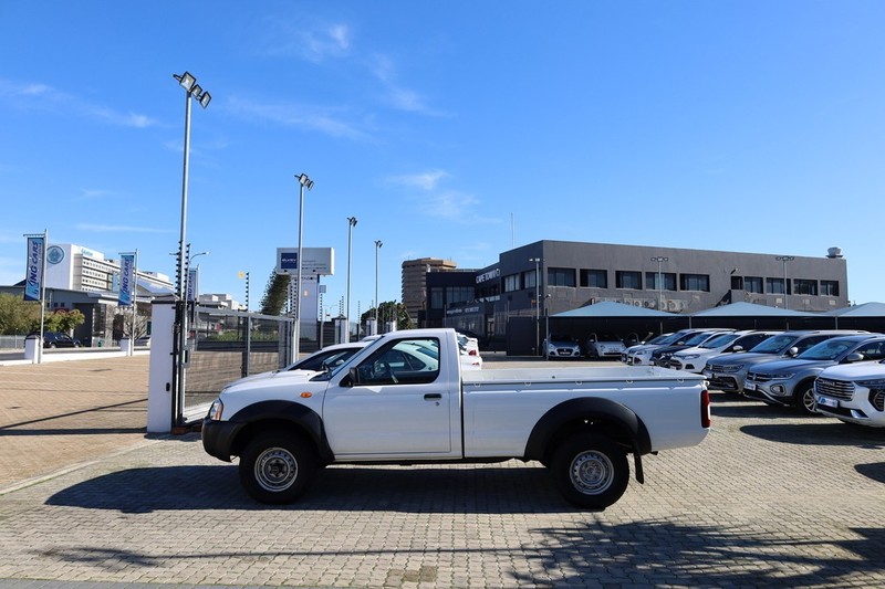 Nissan NP300 Hardbody - King Cars Bellville/Vredekloof - Image 5