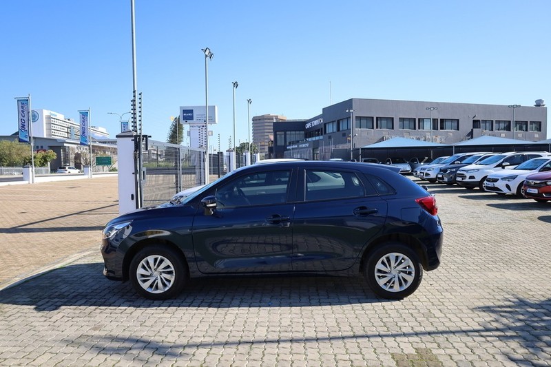 Suzuki Baleno - King Cars Bellville/Vredekloof - Image 4