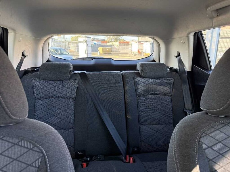 Mahindra XUV 3XO - King Cars Bellville/Vredekloof - Image 9