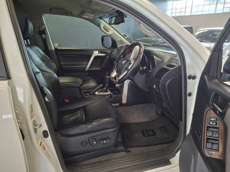 Toyota Land Cruiser Prado - Cargen Auto - Image 12
