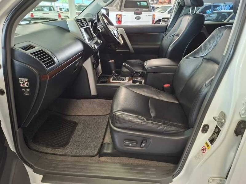 Toyota Land Cruiser Prado - Cargen Auto - Image 8
