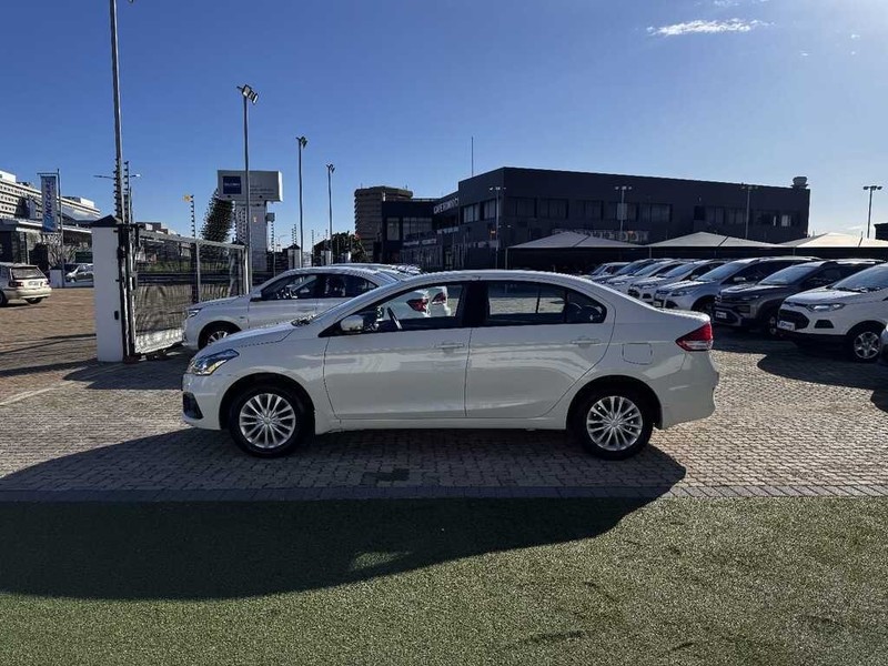Suzuki Ciaz - King Cars Bellville/Vredekloof - Image 5