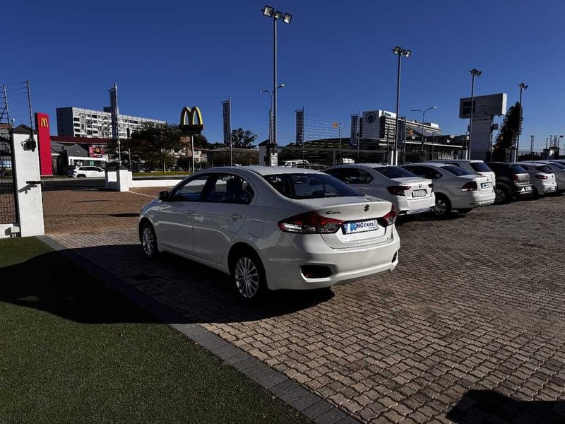 Suzuki Ciaz - King Cars Bellville/Vredekloof - Image 6