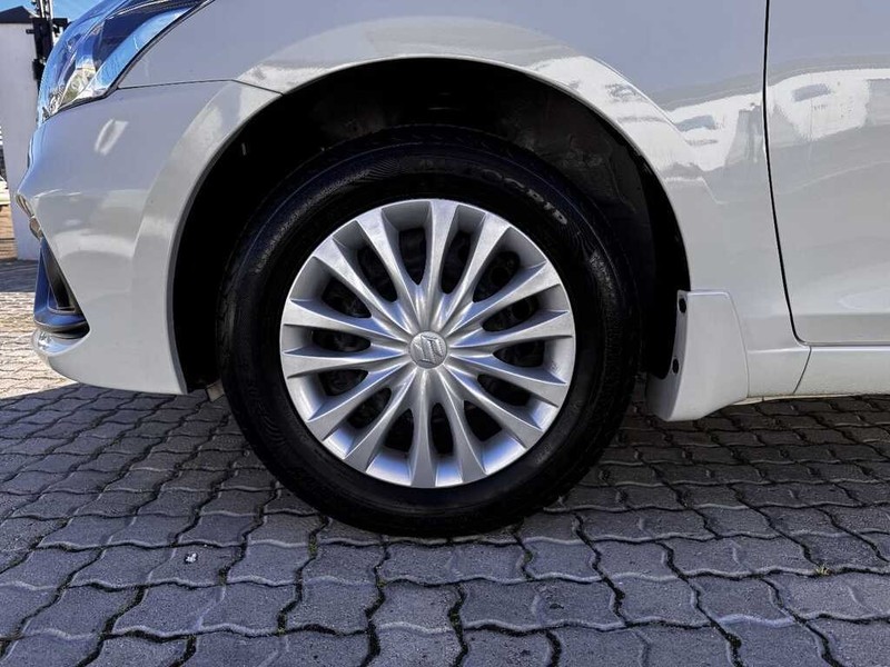 Suzuki Ciaz - King Cars Bellville/Vredekloof - Image 3