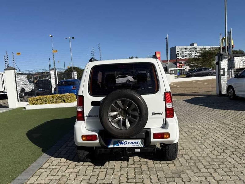 Suzuki Jimny - King Cars Bellville/Vredekloof - Image 6