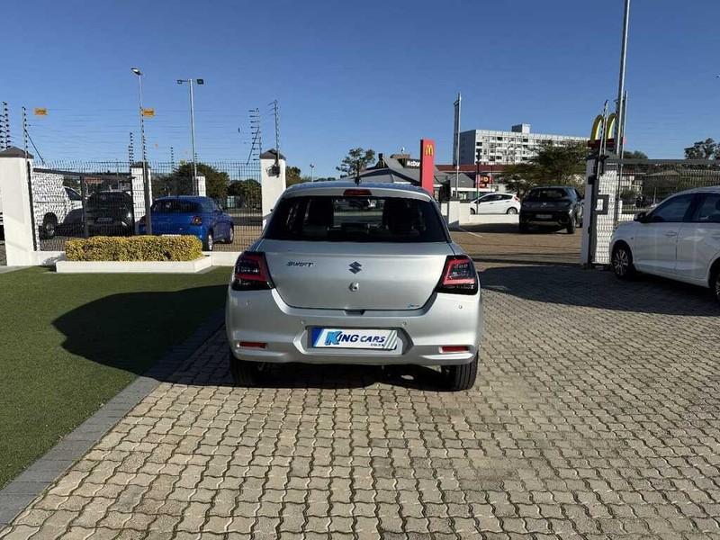 Suzuki Swift - King Cars Bellville/Vredekloof - Image 7