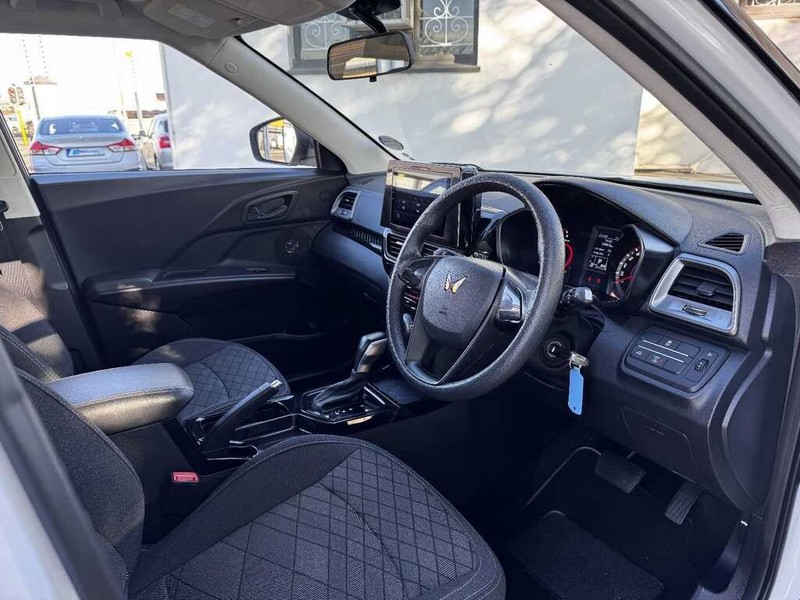 Mahindra XUV 3XO - King Cars Bellville/Vredekloof - Image 17