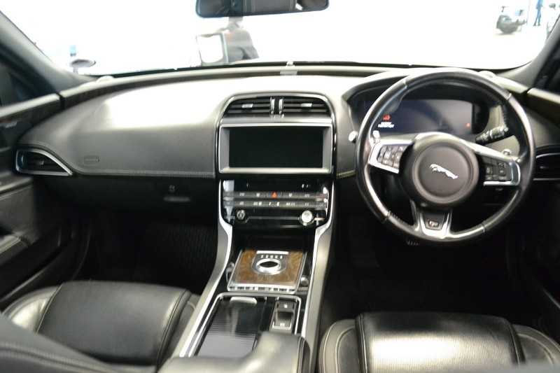 Jaguar XE - NMG Ford Claremont - Image 10