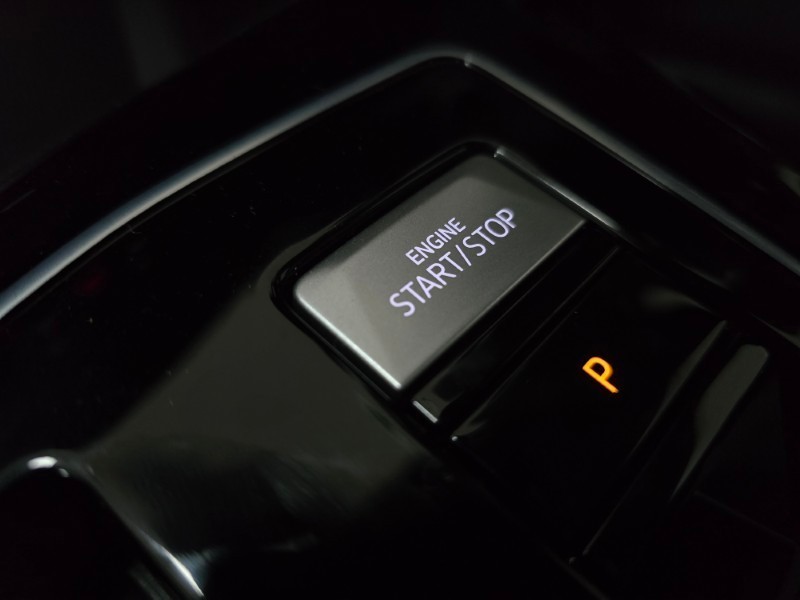 Volkswagen Golf - Hatfield VW Northcliff - Image 11