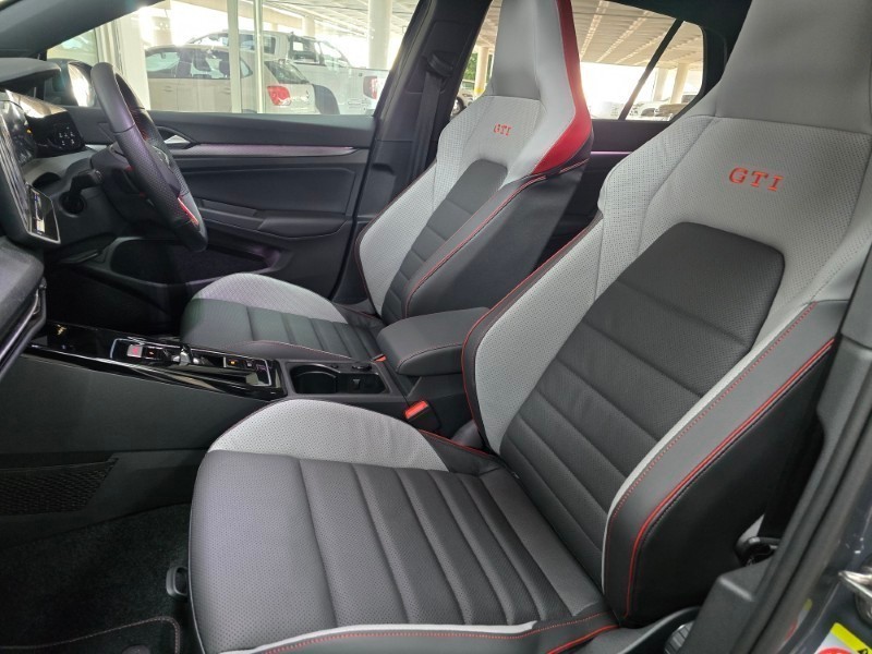 Volkswagen Golf - Hatfield VW Northcliff - Image 11