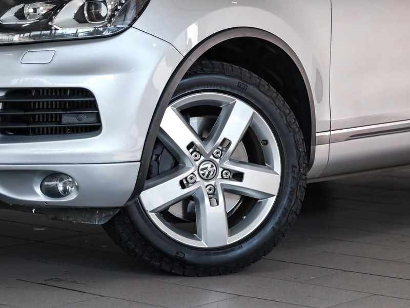 Volkswagen Touareg - Hatfield VW Bryanston - Image 6