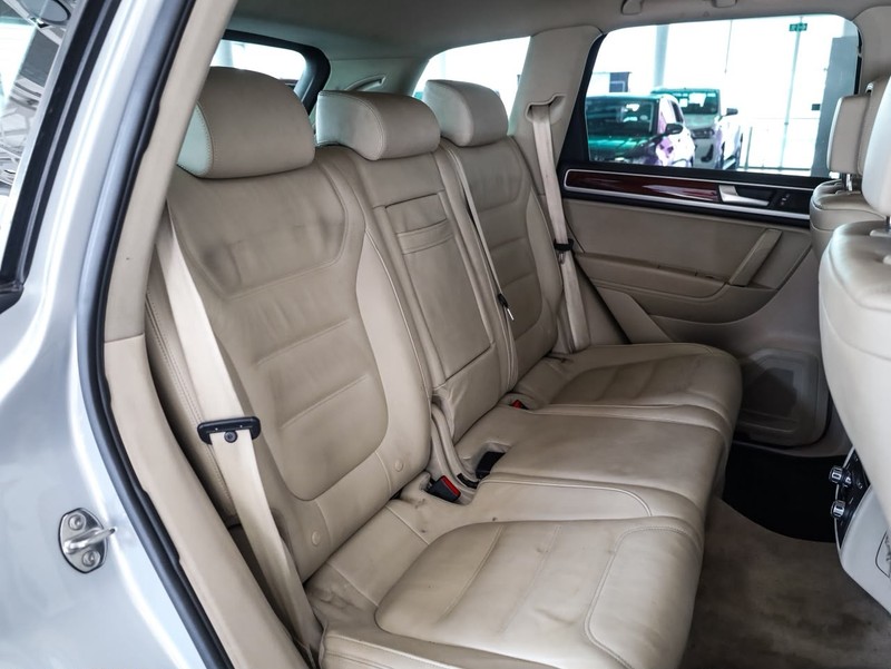 Volkswagen Touareg - Hatfield VW Bryanston - Image 5