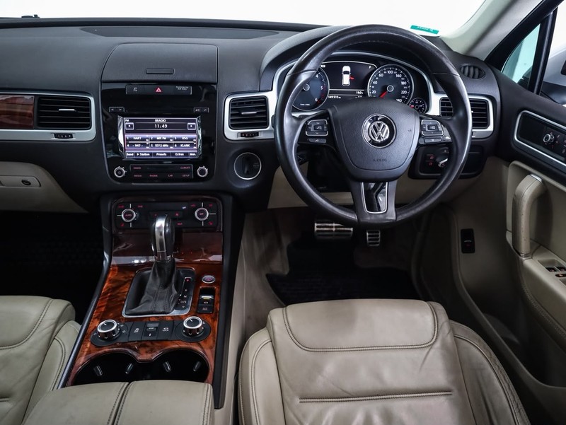 Volkswagen Touareg - Hatfield VW Bryanston - Image 10