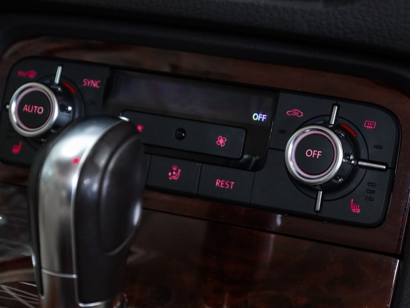 Volkswagen Touareg - Hatfield VW Bryanston - Image 13