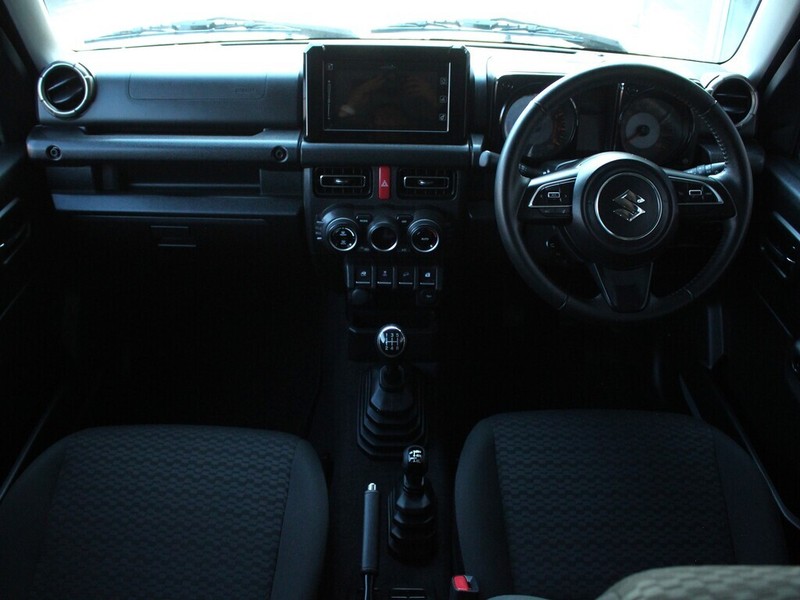 Suzuki Jimny - Authentique Autos - Image 7