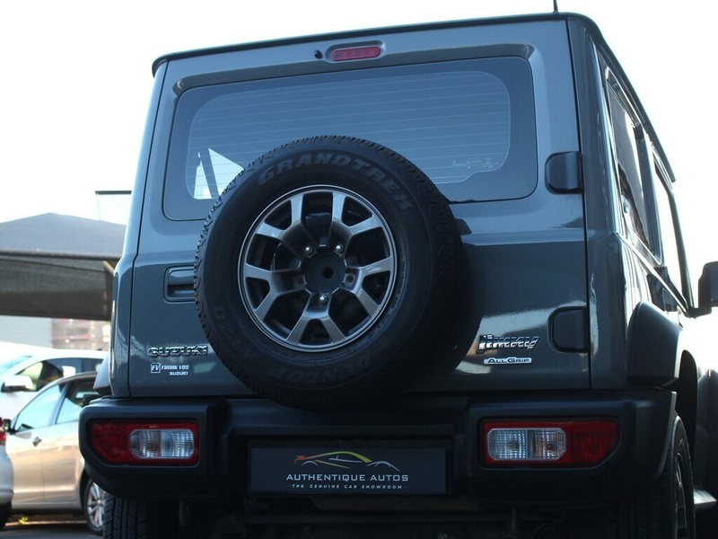 Suzuki Jimny - Authentique Autos - Image 4