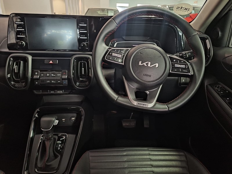 Kia Sonet - MG Midrand - Image 13