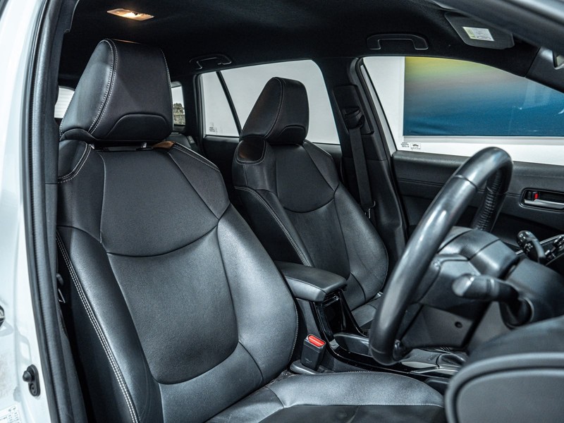 Toyota Corolla Cross - BYD East Rand - Image 8